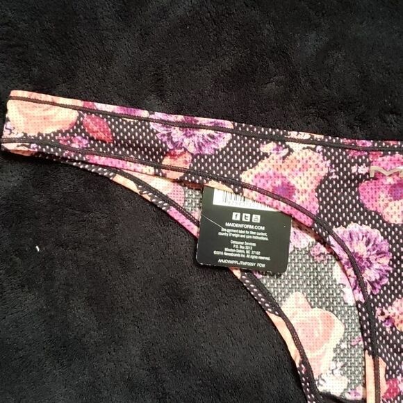 MAIDENFORM THONG PANTY  - Picture 7 of 10